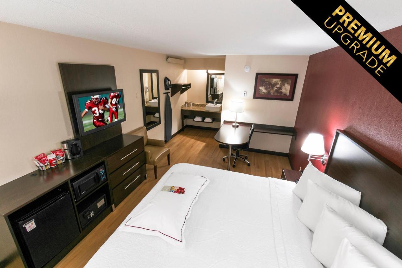 Red Roof Inn Plus+ Philadelphia Airport Essington Extérieur photo