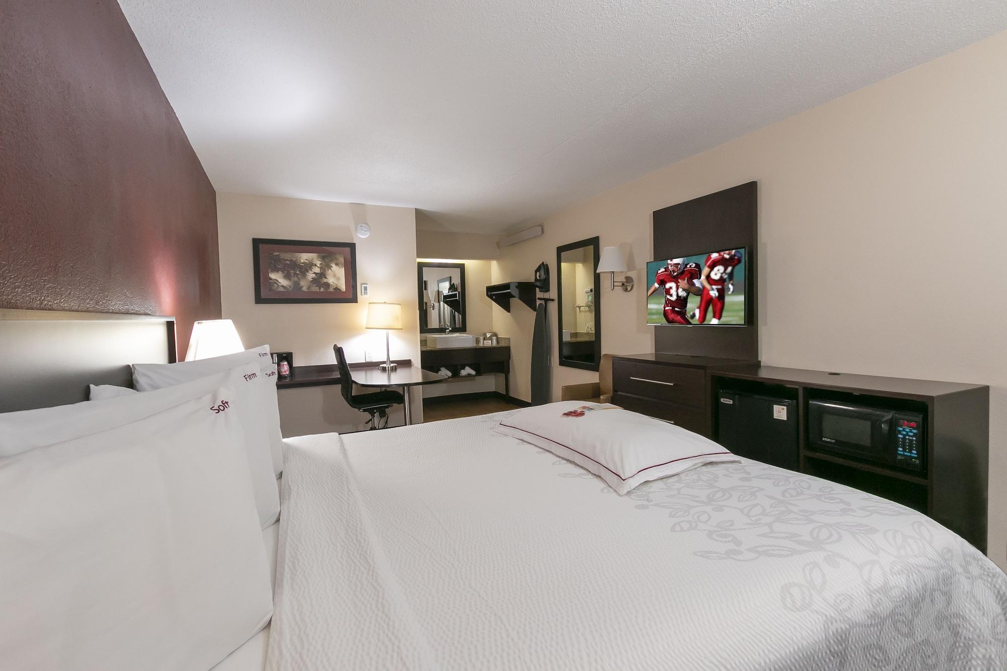 Red Roof Inn Plus+ Philadelphia Airport Essington Extérieur photo