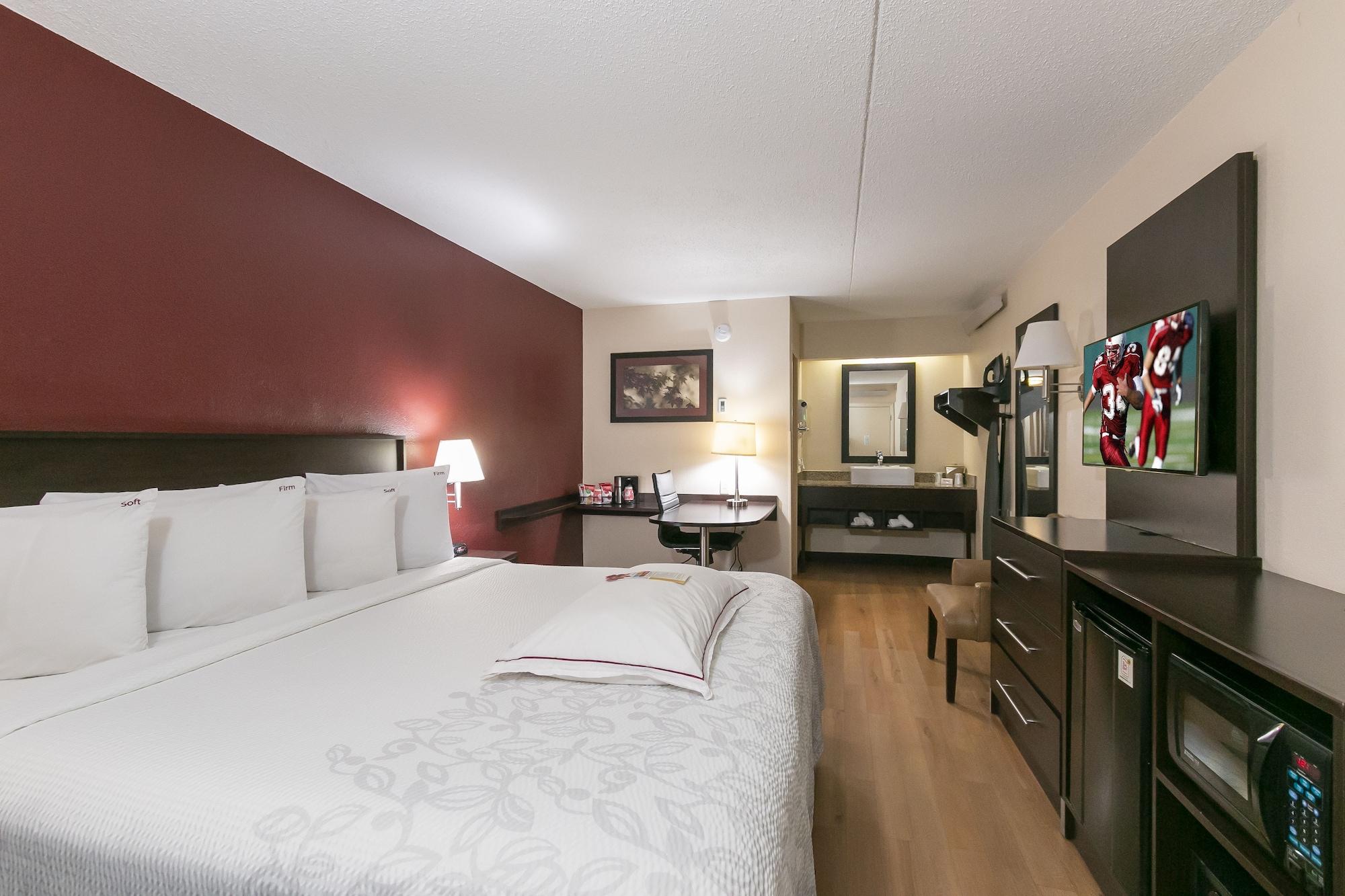 Red Roof Inn Plus+ Philadelphia Airport Essington Extérieur photo